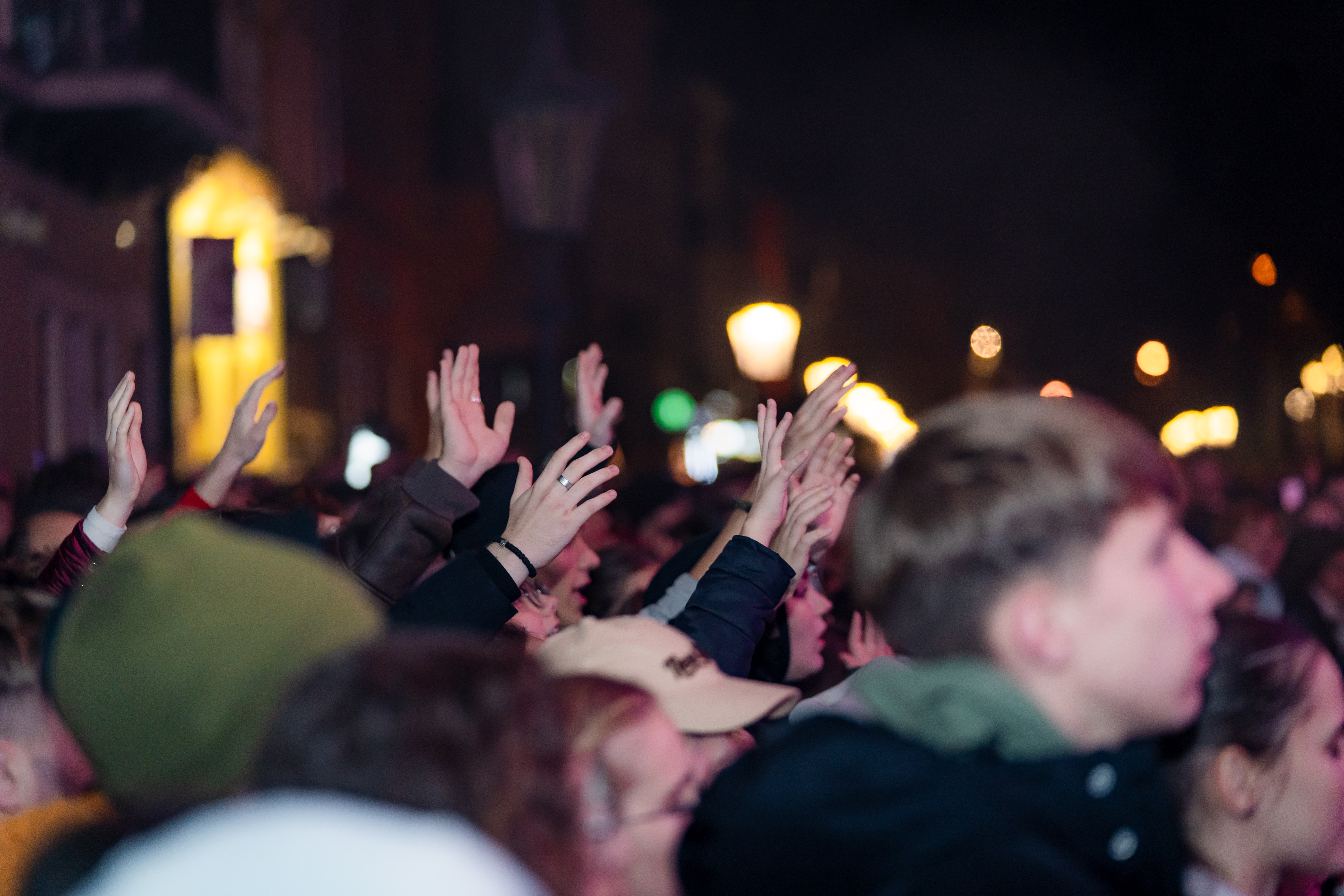 Stretnutie mladeze s arcibiskupom Bernardom Boberom a DJ-8